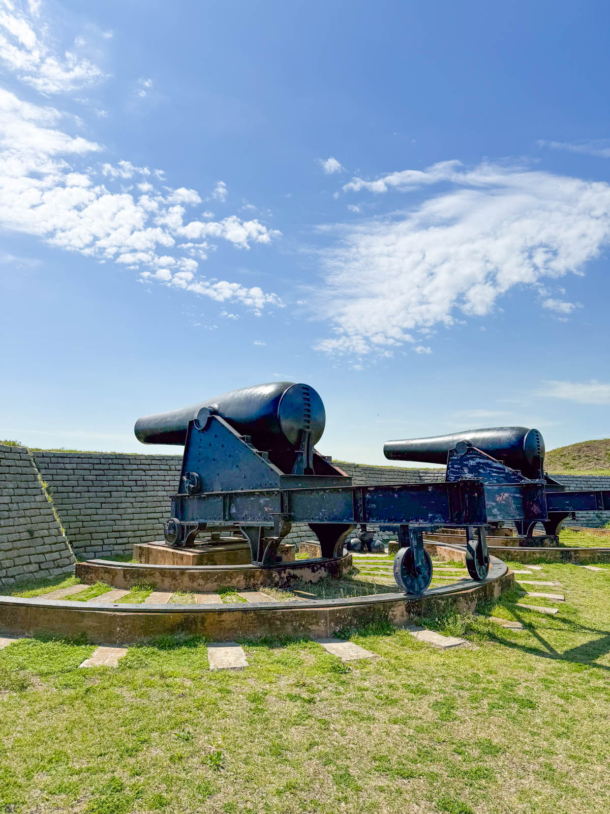The pair of cannons on top of the fort in Sullivan's Island.