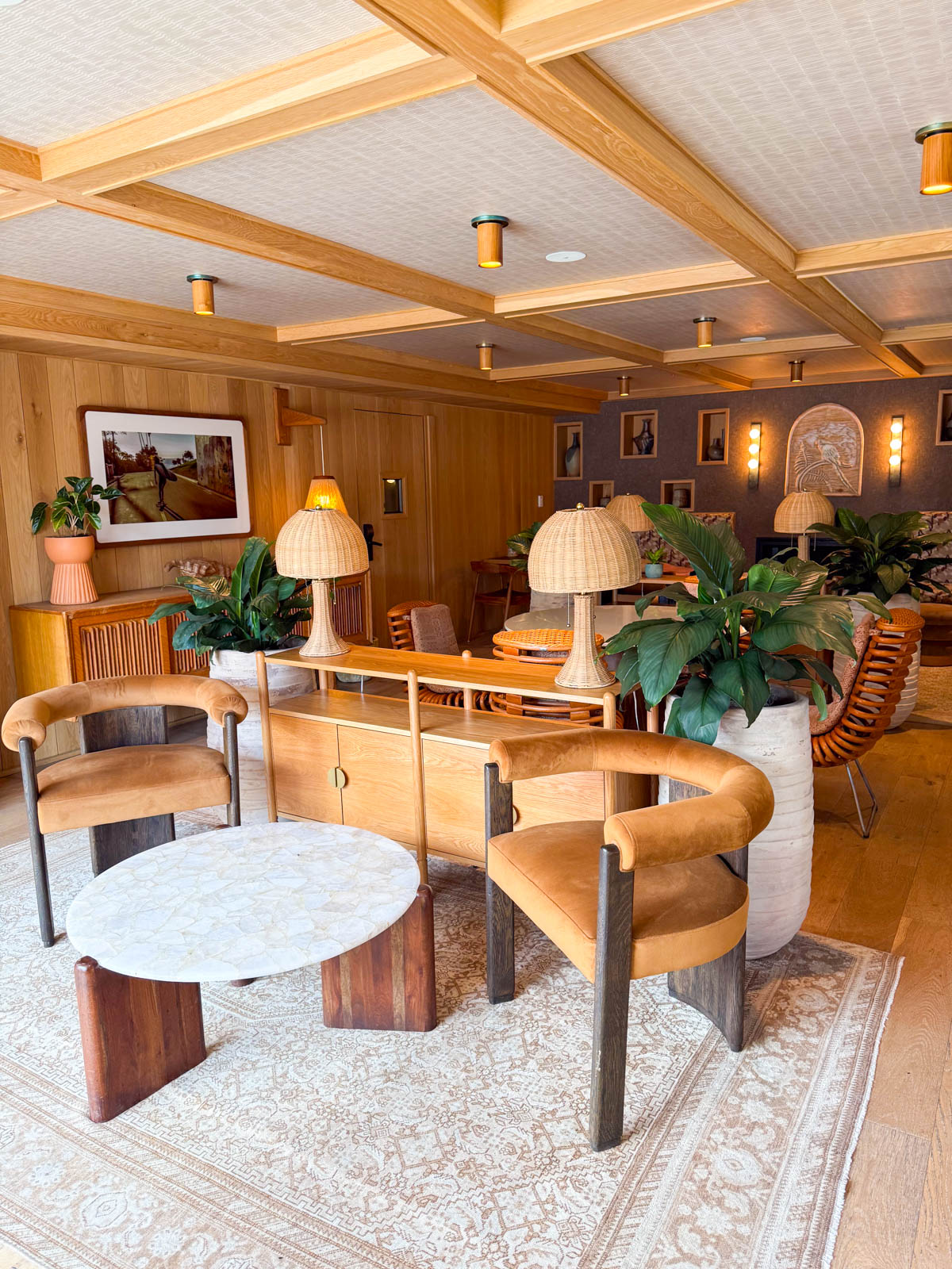 A quite lounge area on one of the floors of the hotel.